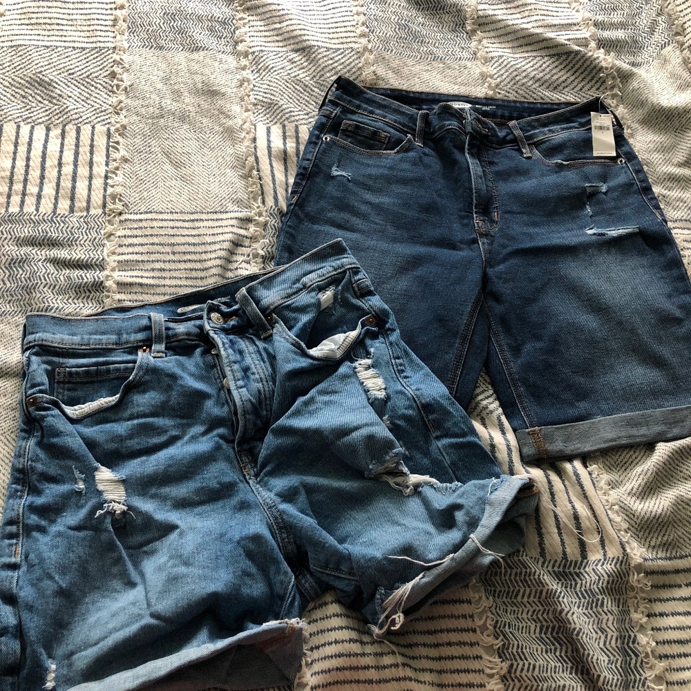 2 pairs old navy Bermuda shorts size 8